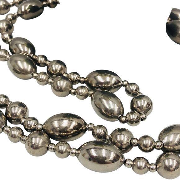 Vintage Signed MONET Silver-Tone Ball Bead Chain Necklace - Picture 5 of 16